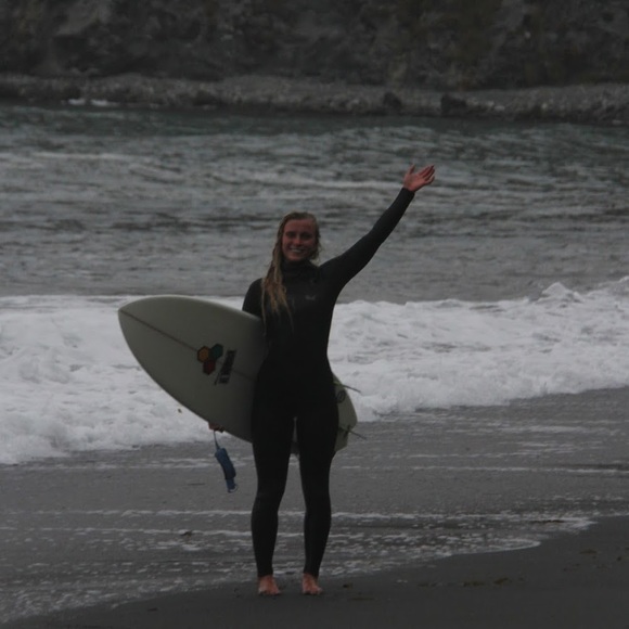 Meet your Posher, Haley - Picture 1 of 1